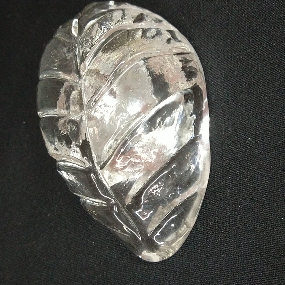 Italian Crystal Leaf Dual Taper candle or Tea Light Candleholder by IVV - Picture 3 of 6